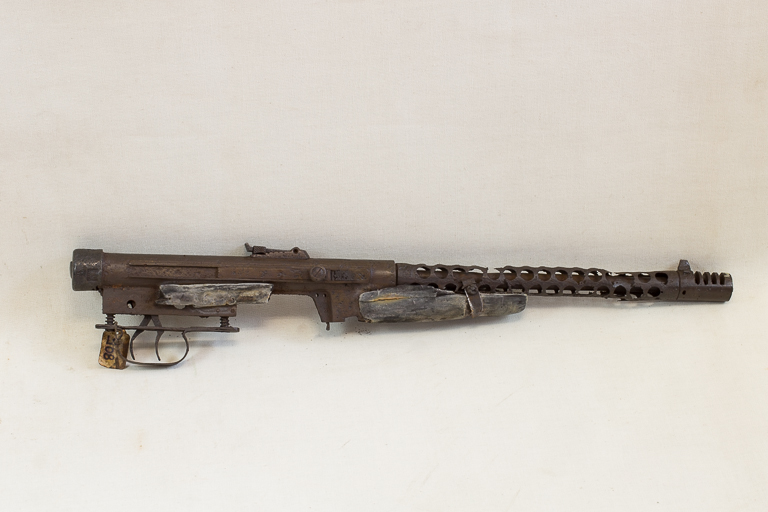 Resti di moschetto Automatico Beretta (MAB) modello 1938A